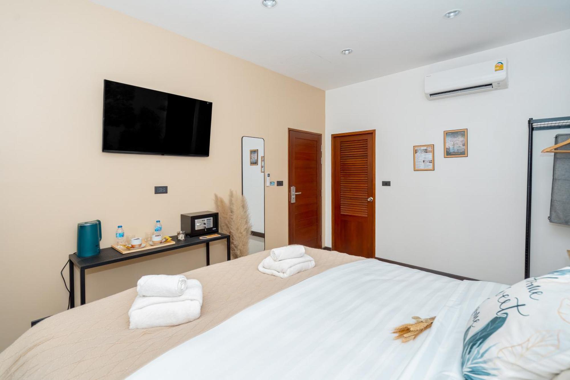 Karon Mitsu Guesthouse מראה חיצוני תמונה