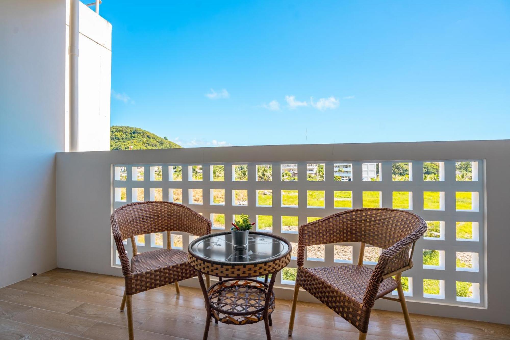 Karon Mitsu Guesthouse מראה חיצוני תמונה
