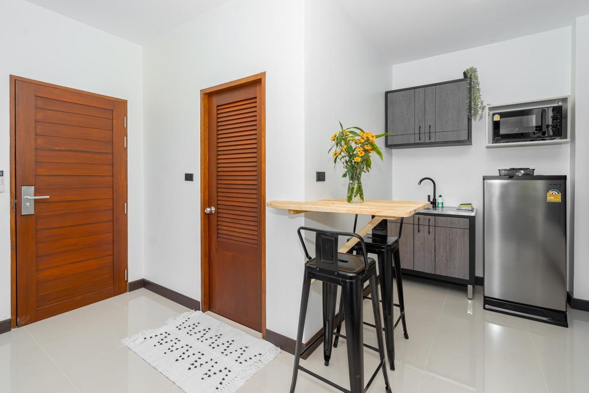 Karon Mitsu Guesthouse מראה חיצוני תמונה