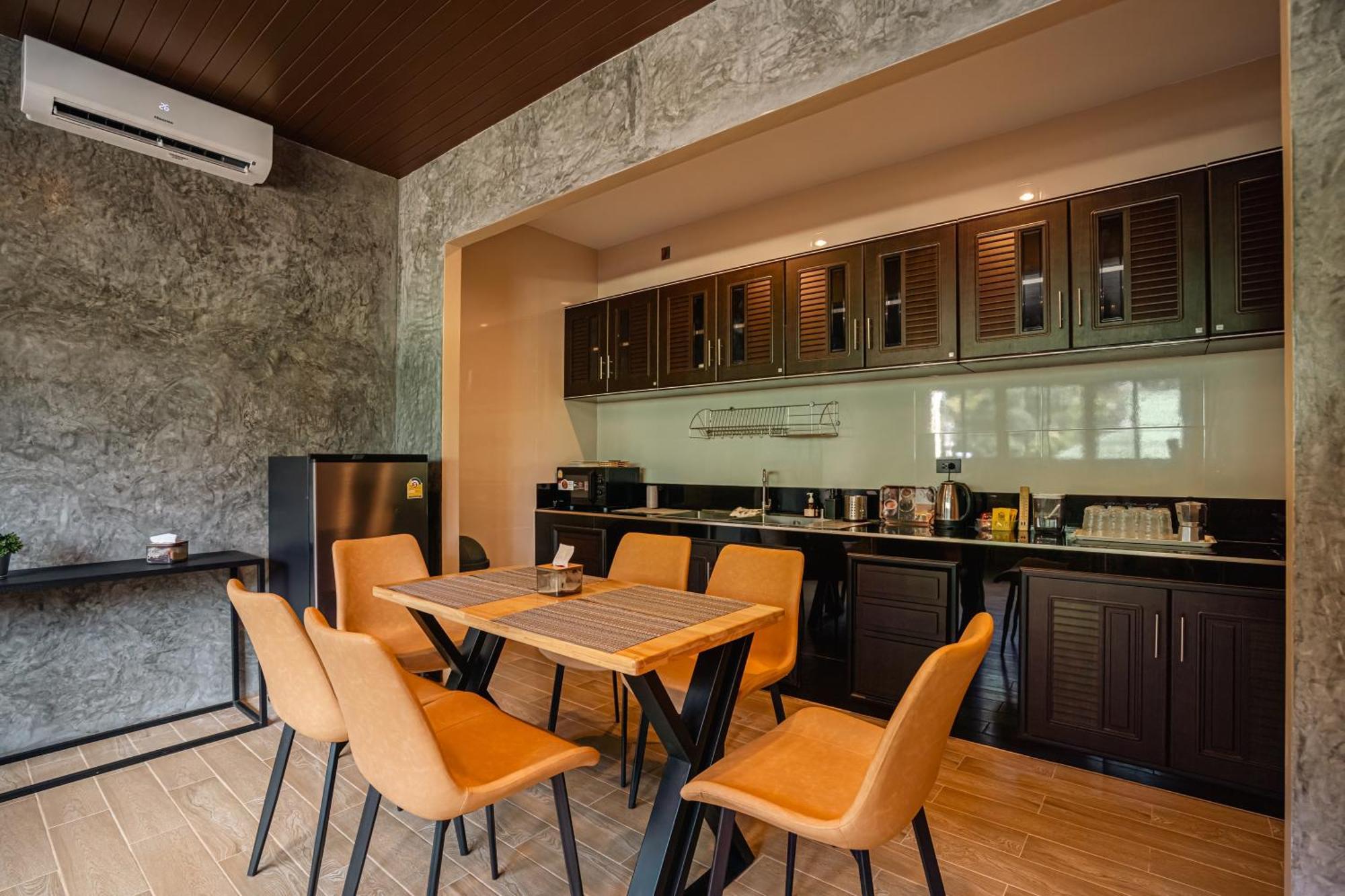 Karon Mitsu Guesthouse מראה חיצוני תמונה