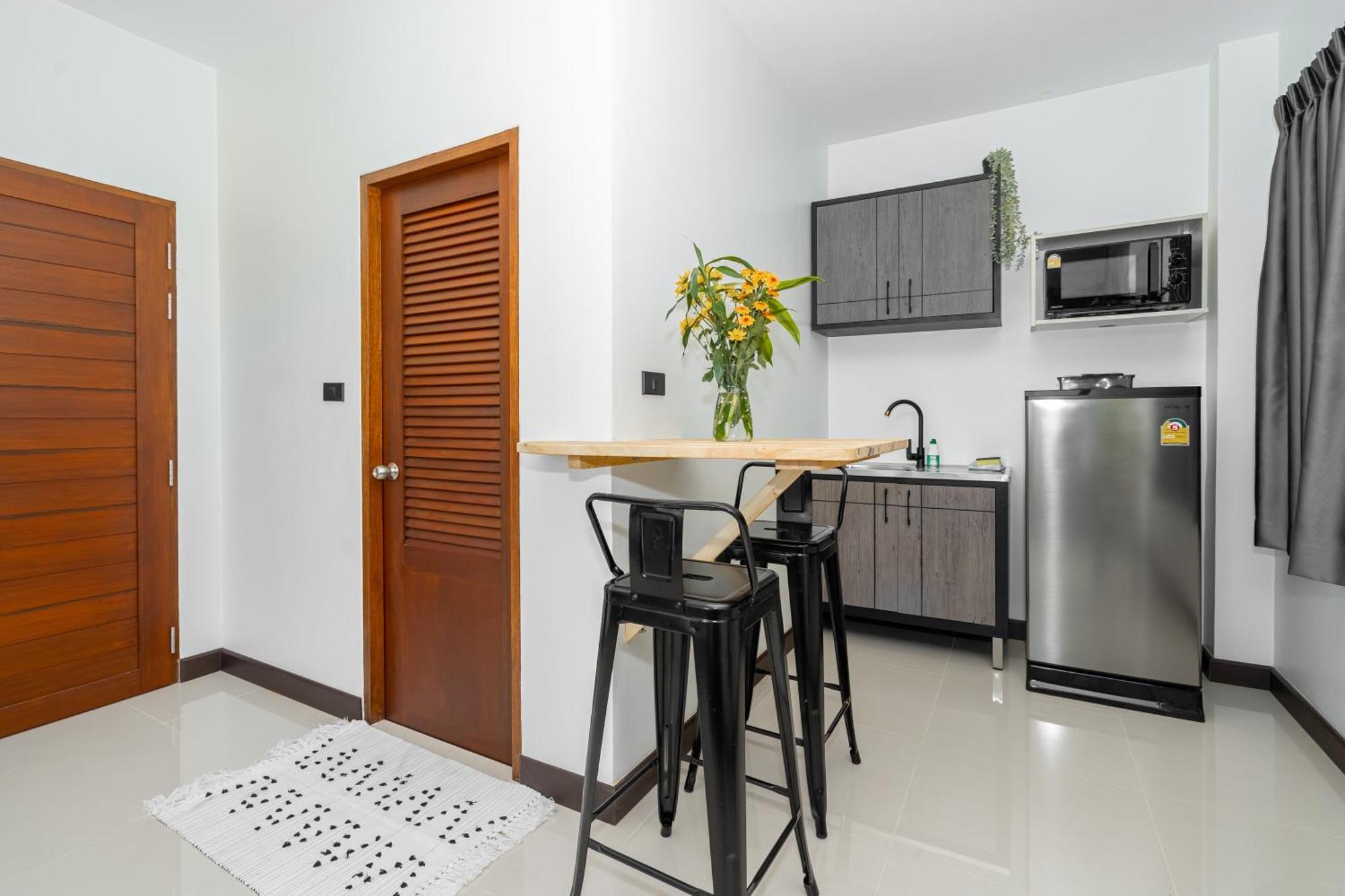 Karon Mitsu Guesthouse מראה חיצוני תמונה