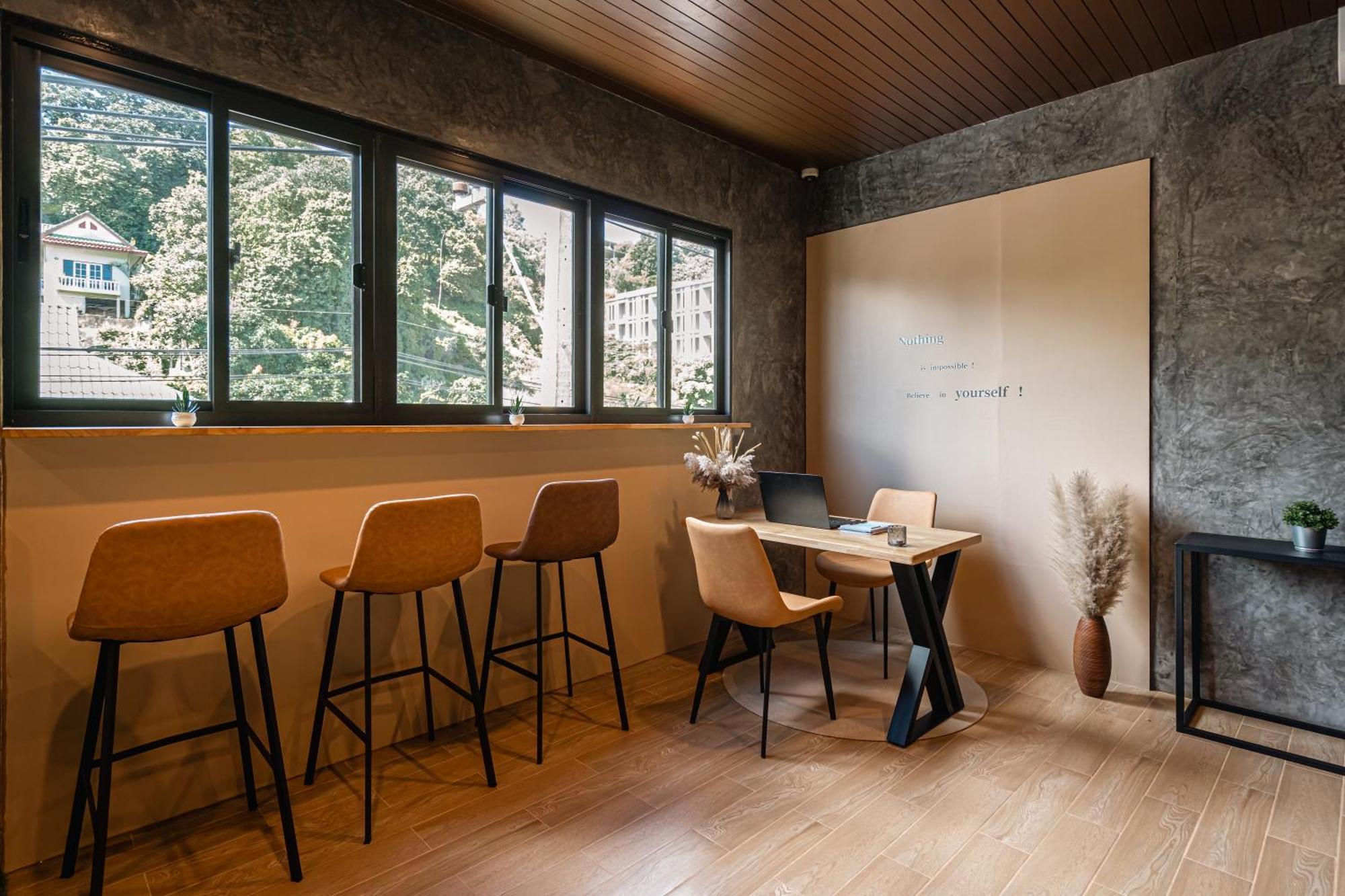 Karon Mitsu Guesthouse מראה חיצוני תמונה